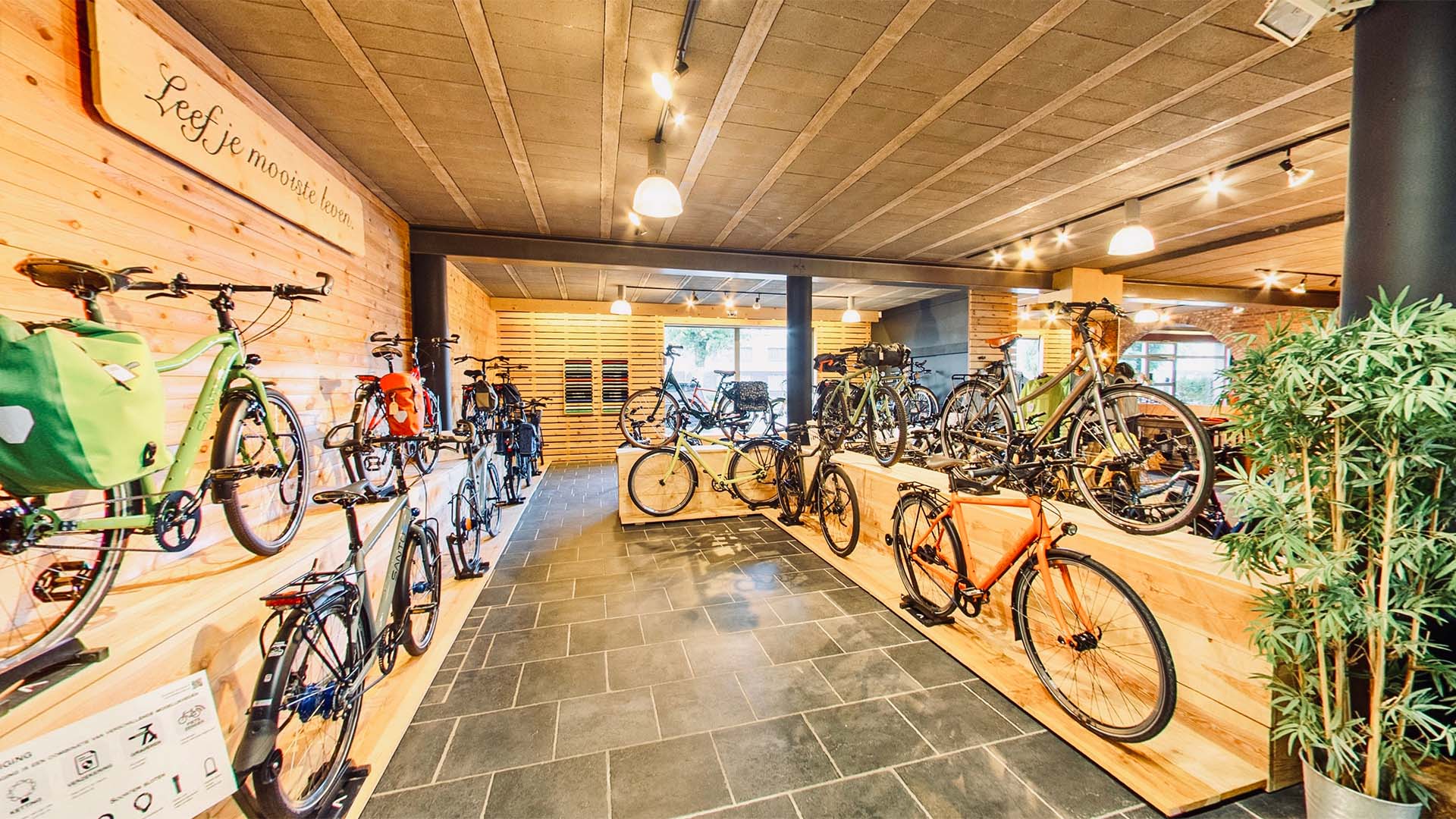 Interieur van fietsen jurgen 2